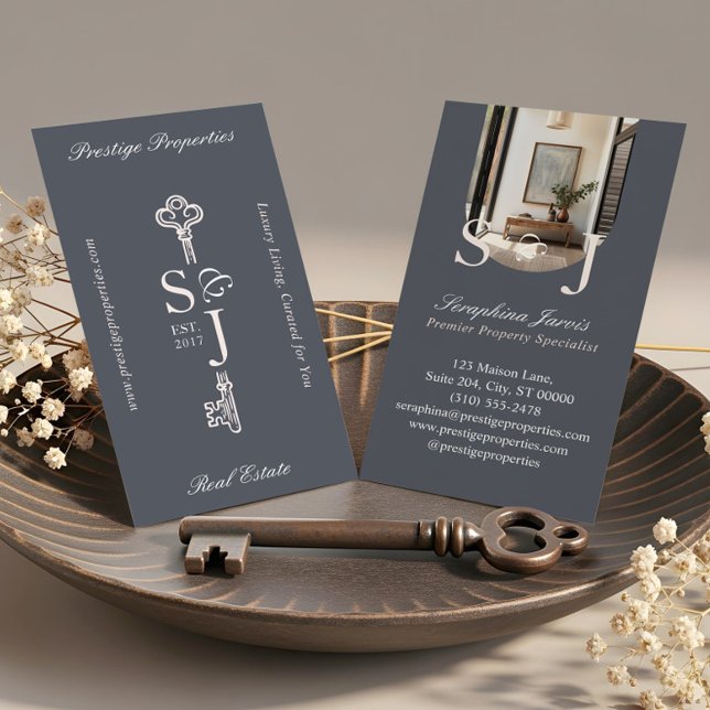 Minimalt Elegant Nyckelmonogram Stylish Båge Foto  Visitkort (Minimal Elegant Key Monogram Stylish Arch Photo Business Card)