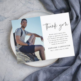 Minimalt enkelt bakgrundsfoto med enkla siffror tack kort