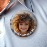 Minimalt modernt foto - Retro-text - privat Knapp<br><div class="desc">Ett enkelt, minimalt foto med text runt kant. Detta ger en underbar gåva till en familjemedlem som mormor. Fotot innehåller ett mörkt gräns så att texten visas på vilket foto som helst. Om du tror att det gör fotot för mörk går du enkelt till det avancerade designområdet, väljer underlägg design...</div>