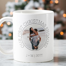 Minimalt par 2-foto vår första jul-motor kaffemugg
