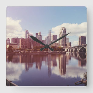 Minneapolis Minnesota Fyrkantig Klocka
