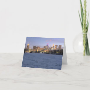 Minneapolis skyline och Fryst mississippi Tack Kort
