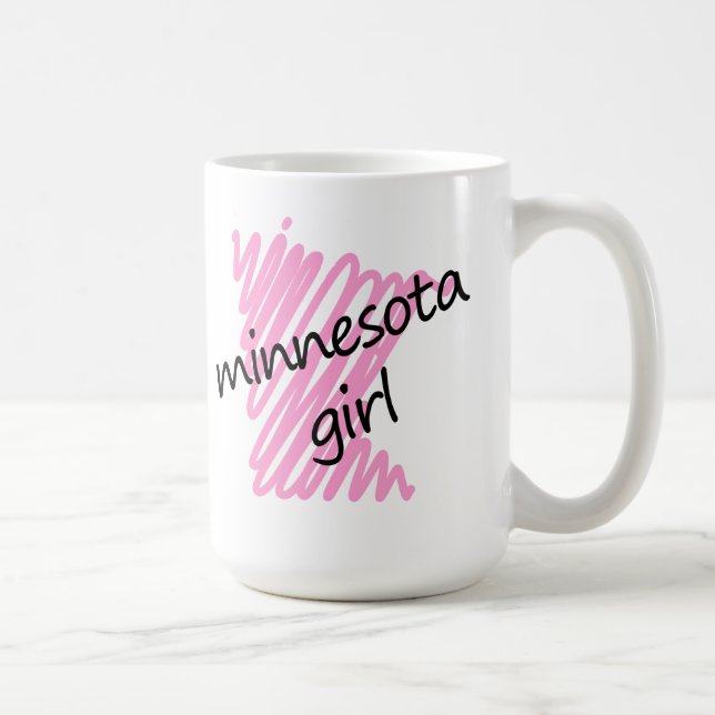 Minnesota flicka med den klottrade Minnesota Kaffemugg (Höger)