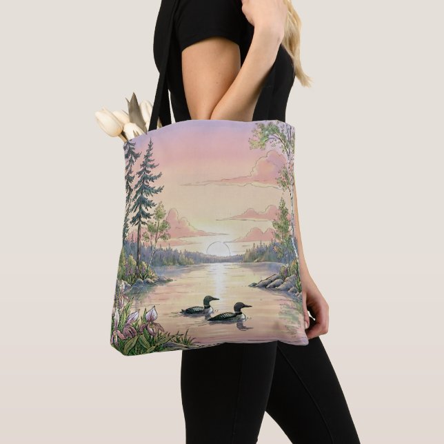 Minnesota Lake Sunset with Loons, Tote Bag Tygkasse (Närbild)
