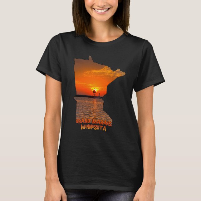 Minnesota State Outline Grand Marais Sunset 2 T Shirt (Framsida)