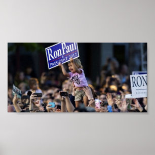 Minnesvärd Ron Paul liten flickafolkmassa Poster