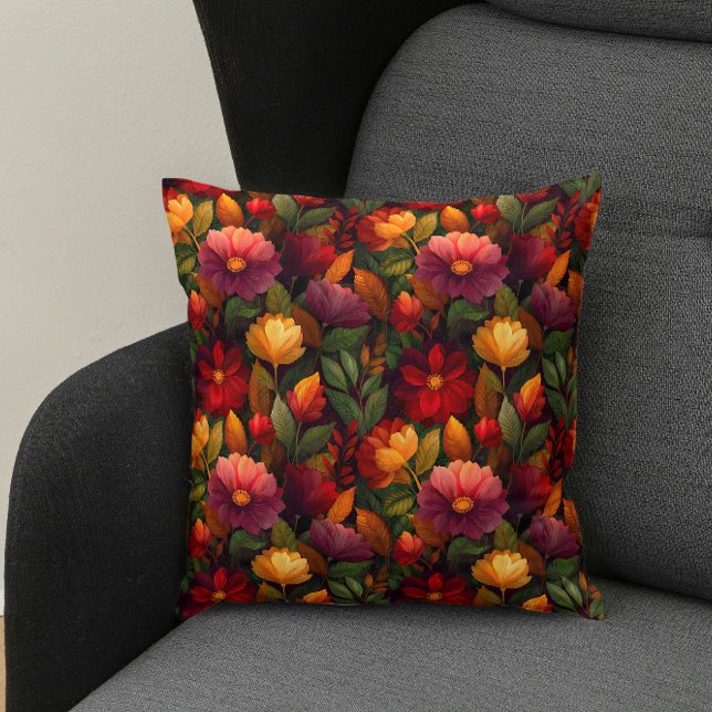 Minska Blommigtens botaniska dekorfärg - höstdesig Kudde (Elegant farmhouse style with yellow, red and violet flowers. Great for autumn evenings.)