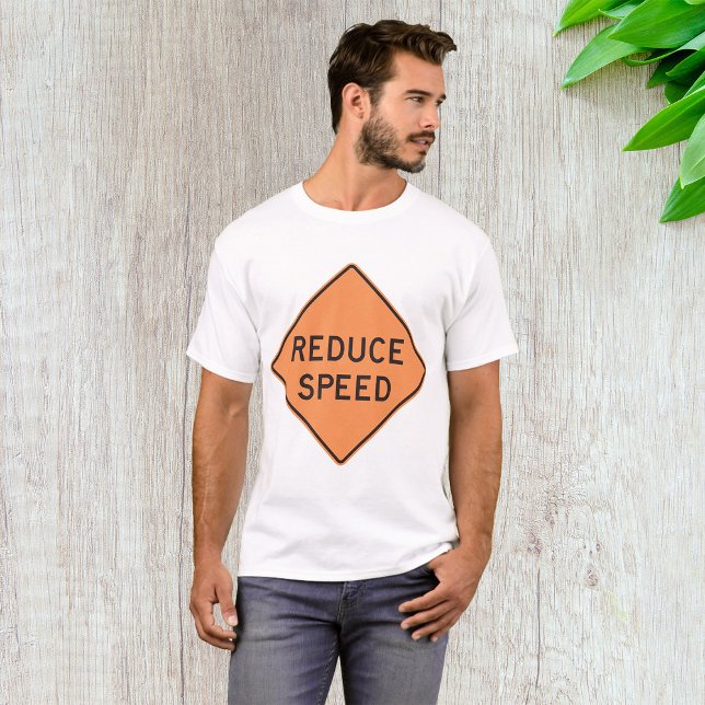 Minska hastighetsskylten t shirt (Skapare uppladdad)