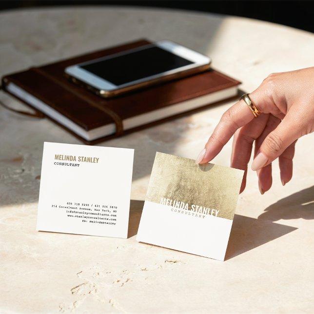 Minsta vita chic guld-folie elegant färg-block fyrkantigt visitkort (Minimal white chic gold foil elegant color block)