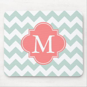 Mint and Coral Modern Chevron Anpassningsbar Monog Musmatta