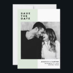 Mint Färg block med modern typografi Spara Datumet<br><div class="desc">Mint Färg Block med Modern Typography Photo Spara datum meddelande. Anpassadet sparar datumet med modern typografi med mynta och vita färg-blockbakgrund. Denna moderna besparing är perfekt för alla bröllop-teman. Andra färg finns tillgängliga.</div>