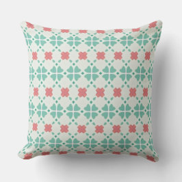 Mint green and pink floral clover tile pattern kudde