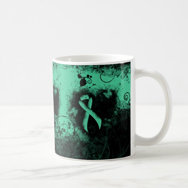 Mint Grönt Awareness Ribbon Grunge Heart Kaffemugg (Höger)