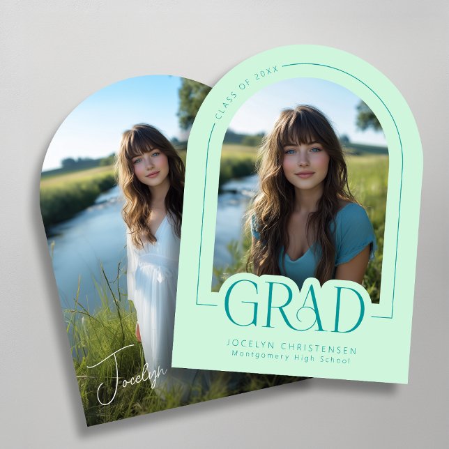Mint Grönt Modern Photo Studenten-meddelande Inbjudningar (Front + Back of a 5" x 7" Announcement with Arch Corner Style)