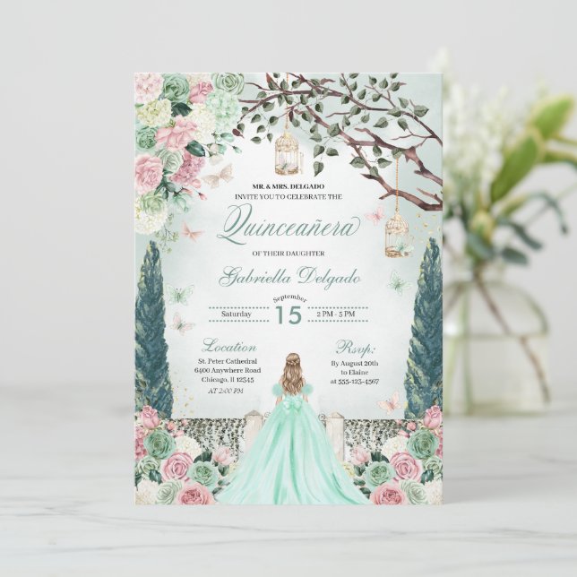 Mint Grönt Princess Enchanted Garden Quinceanera Inbjudningar (Stående Fram)