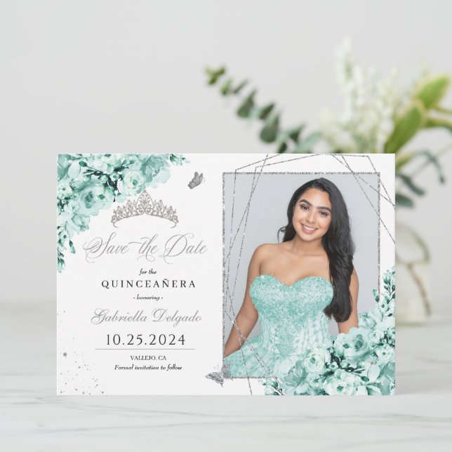 Mint Grönt Silver Quinceañera Spara datumfoto Inbjudningar (Stående Fram)