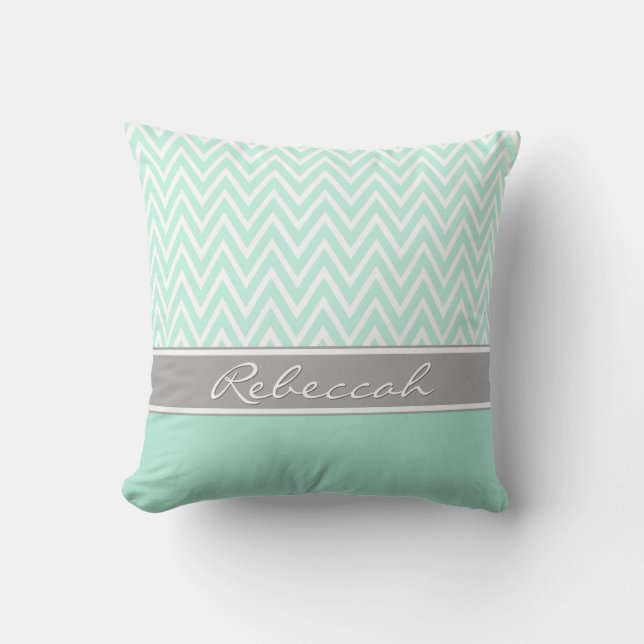 Mint Grönt White Chevron Zigzag Mönster Grått Namn Kudde (Framsida)
