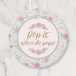 Mint Tea Party stoppade det när hon slog barnskor Gåvor Etiketter