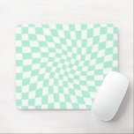 Mintkontrollerna för pastellfärgad Grönt i Retro - Musmatta<br><div class="desc">Perfektens förvrängda utcheckade utformning. Moderna,  förvrängda checkers. Den här trevliga,  psykedeliska designen tar dig till underlandet. Warped checkar in pastel färg. Snurra och vrida,  vrida kontroller,  kontrollerad mönster</div>