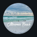 Miramar Beach Florida Bevackra Vacation Keepsaké Magnet<br><div class="desc">En magnet av vacker Miramar Beach Florida. Gorgous emerald kusten fotografipresenter från sandpiprarna på havets vinkara kant på sand. Sommaren var det söt som ligger i havet från Destin.</div>