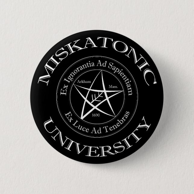 Miskatonic Universiteten Button Knapp (Framsida)