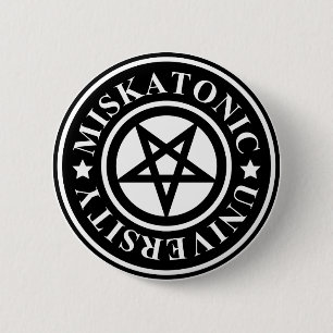 MISKATONIC-UNIVERSITETEN KNAPP