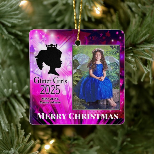 Miss June 2025 Ceramic Ornament (Träd)