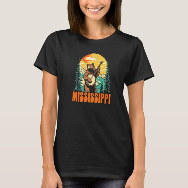 Mississippi Banjo Picking Bear Outdoor & Music T Shirt (Framsida)