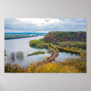 Mississippi River och Wooded Bluffs Poster