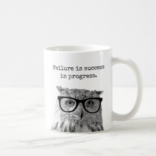 Misslyckandet är en framgång i ett motiverat citat kaffemugg