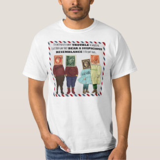 Misstänksam likhet tee shirt