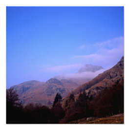 Mist the Langdale Pikes Sjö District England Fototryck