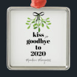 Mistletoe Kiss Adjö till 2020 Do-over Funny Humor Julgransprydnad Metall<br><div class="desc">Kan anpassas efter dina behov i kostym. Färg och typsnitt kan ändras för att matcha ditt tema. © Gorjo Designs. Gade åt dig via Zazzle-plattformen. // Behöver du hjälp med att anpassa din design? Har andra idéer? Kontakta mig gärna (Zoe) direkt via kontaktknappen nedan.</div>