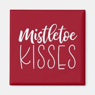 Mistletoe Kisses Typography Red jul Magnet
