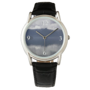 Misty Alaska Sea in Shades of Blue Armbandsur