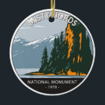 Misty Fjords National Monument New Eddystone Julgransprydnad Keramik<br><div class="desc">Misty Fjords vektorteckningsdesign. Monumentet kallas Nordyosemiten för dess liknande geologi och har en omfattande granit av ljus färgad som har härjats av glaciärer som gouggade djupa U-formade trougher.</div>