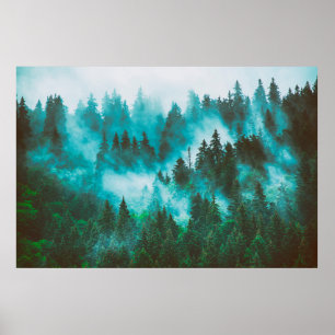 Misty foggy Bergslandskap med fir skog och Poster
