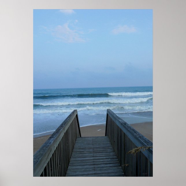Misty Morgon Seashore Pier Beach Sand Vågar Photo Poster (Framsidan)