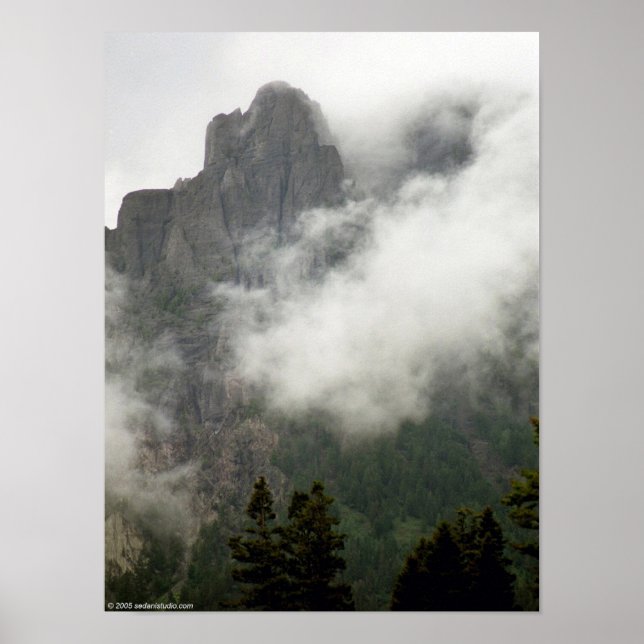 Misty Mountain Poster (Framsidan)