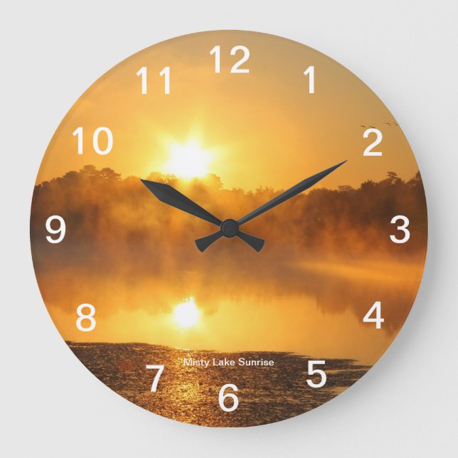 Misty Sjö Sunrise Wall Clock Stor Klocka (Framsida)