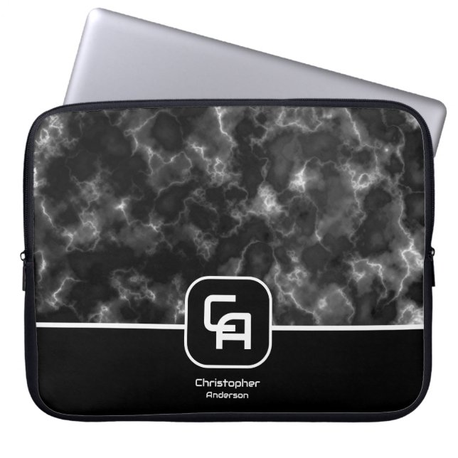 Misty Smoke Monogram Black White Laptop Fodral (Framsidan)