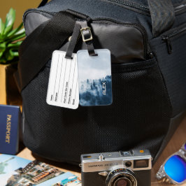 Misty Träd Top Forest - Atmospheric Woodland Bagagebricka