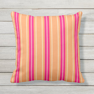 Mitt--Århundrade moderna randar, Fuchsia rosor & Kudde