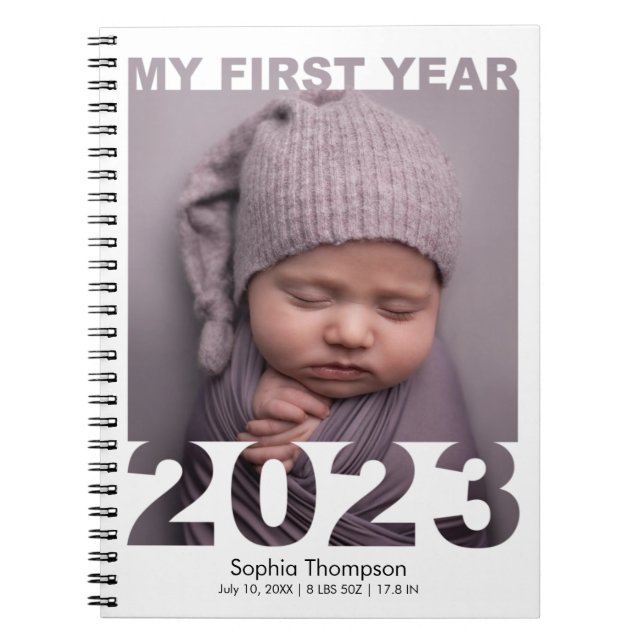 Mitt första år 2023 Modern Baby-fotovit Anteckningsbok (Framsidan)