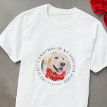 Mitt första julfoto hemma - Modern Pet Photo T Shirt<br><div class="desc">Den här enkla och klassiska designen består av serif-typografi och lägger till ett anpassningsbar-foto. "Min första jul i mitt eviga hem" omger fotot på anpassningsbarna.</div>