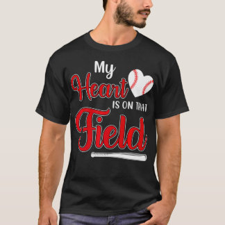 Mitt hjärta är på Fält baskiska Softball Mamma Pr T Shirt