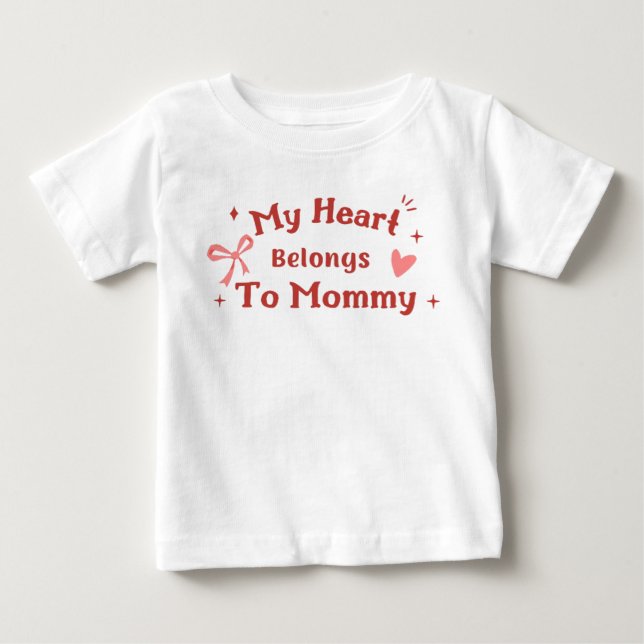 Mitt hjärta tillhör mamma t shirt (Framsida)
