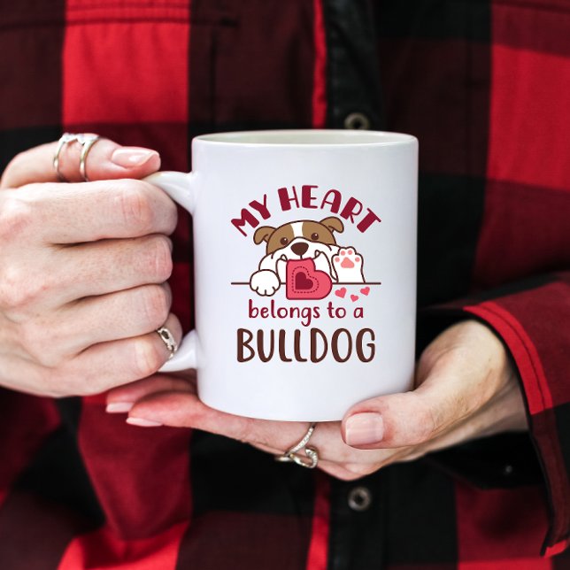 Mitt hjärta-Tillhör till en bulldog Kaffemugg (Skapare uppladdad)