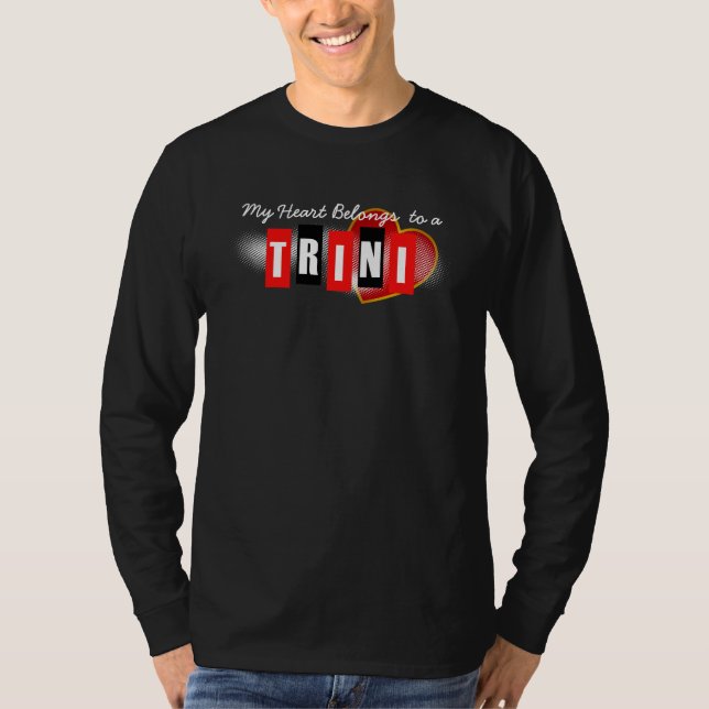 Mitt hjärta Tillhör till en Trini (eller din text) T Shirt (Framsida)