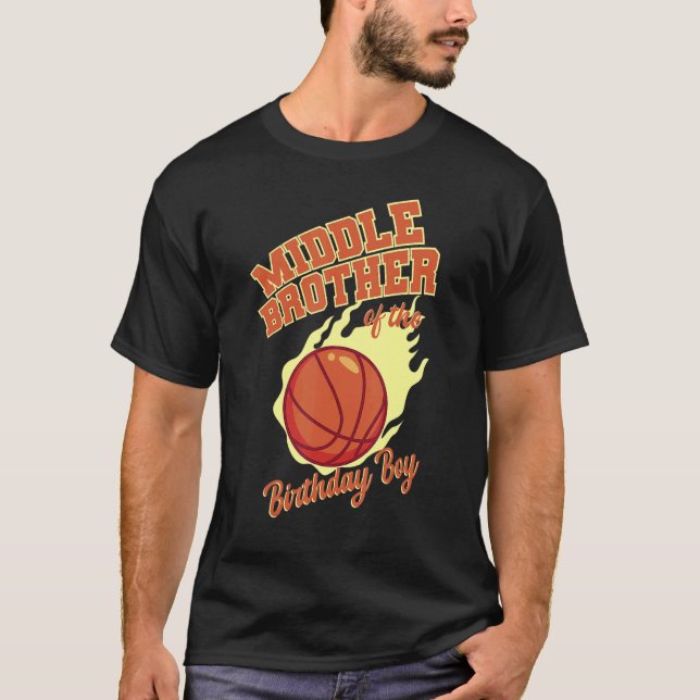 Mitten broder till födelsedagskorgen Basketball Fa T Shirt (Framsida)